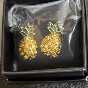 Avon NIB Pineapple Shaped Earrings with Yellow and Green Accents